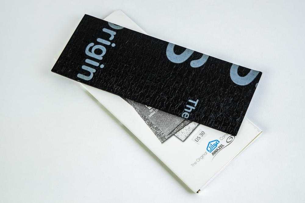 بي واي 40 - 200 أي 